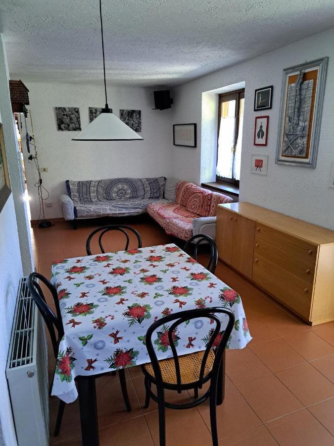 Ferienwohnung Casa Bianca Malè Exterior foto