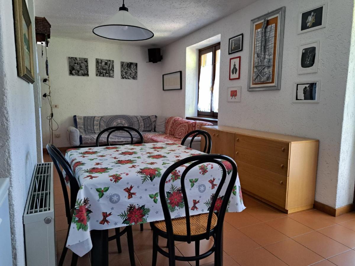 Ferienwohnung Casa Bianca Malè Exterior foto